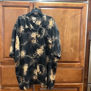 Tommy Bahama printed 100% silk button down shirt